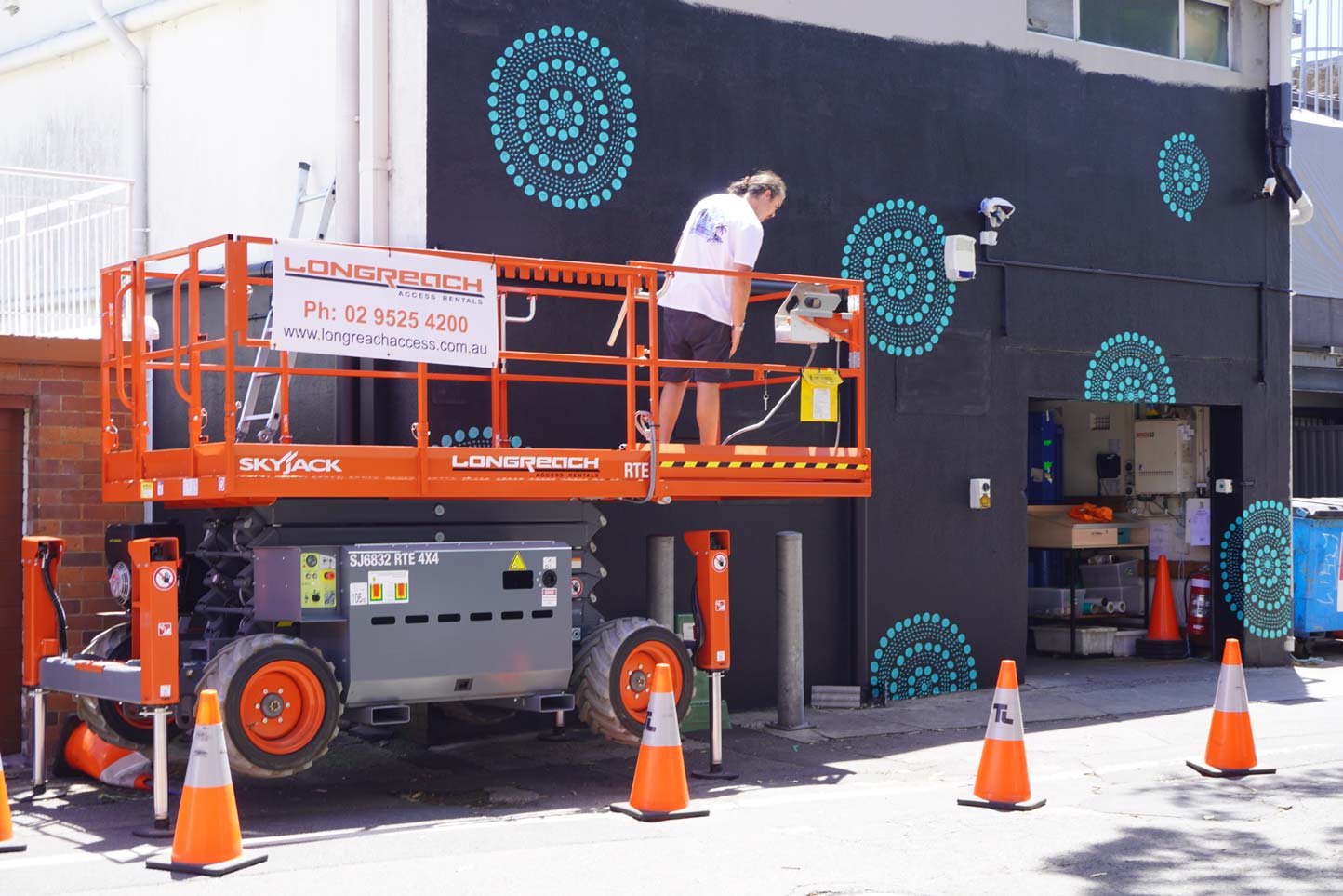 Vertical Lift Hire New2